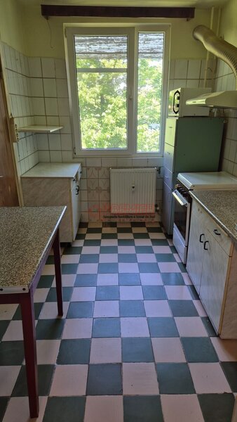 Berceni, Izvorul Crisului, 3 camere sector 4,